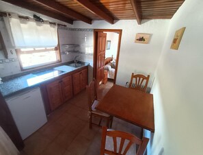 Private kitchen - Spacious Bungalow in El Paso for Family (El Paso)