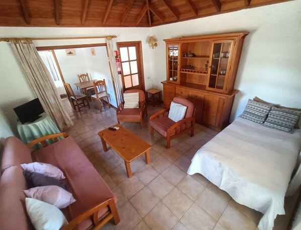 1 bedroom, individually furnished - Spacious Bungalow in El Paso for Family (El Paso)