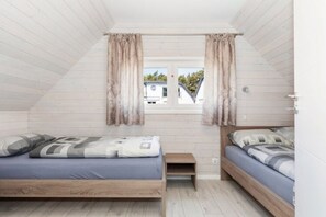 Ferienhaus | 2 Schlafzimmer, individuell eingerichtet, Bettwäsche