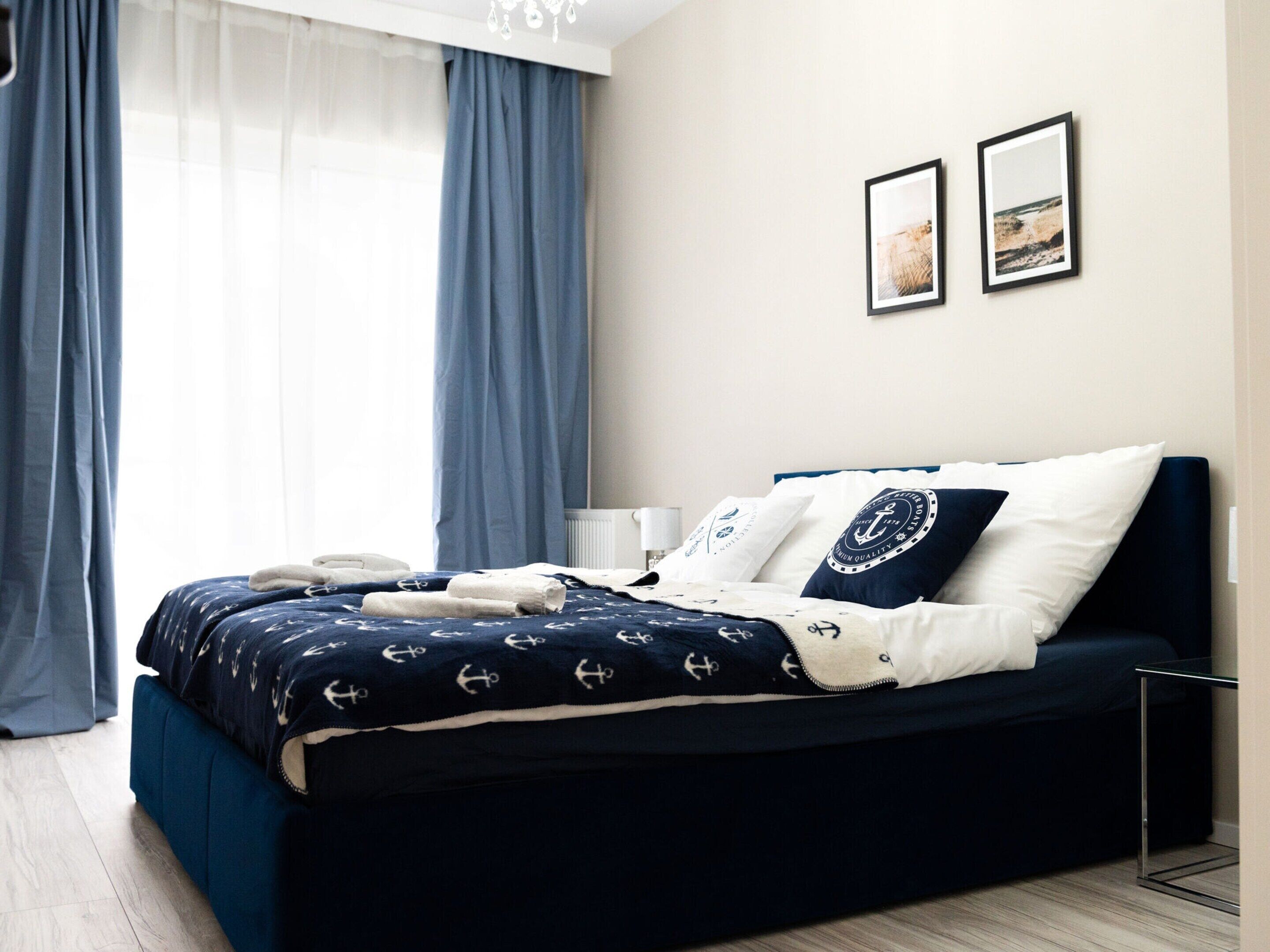 1 bedroom, individually furnished, iron/ironing board