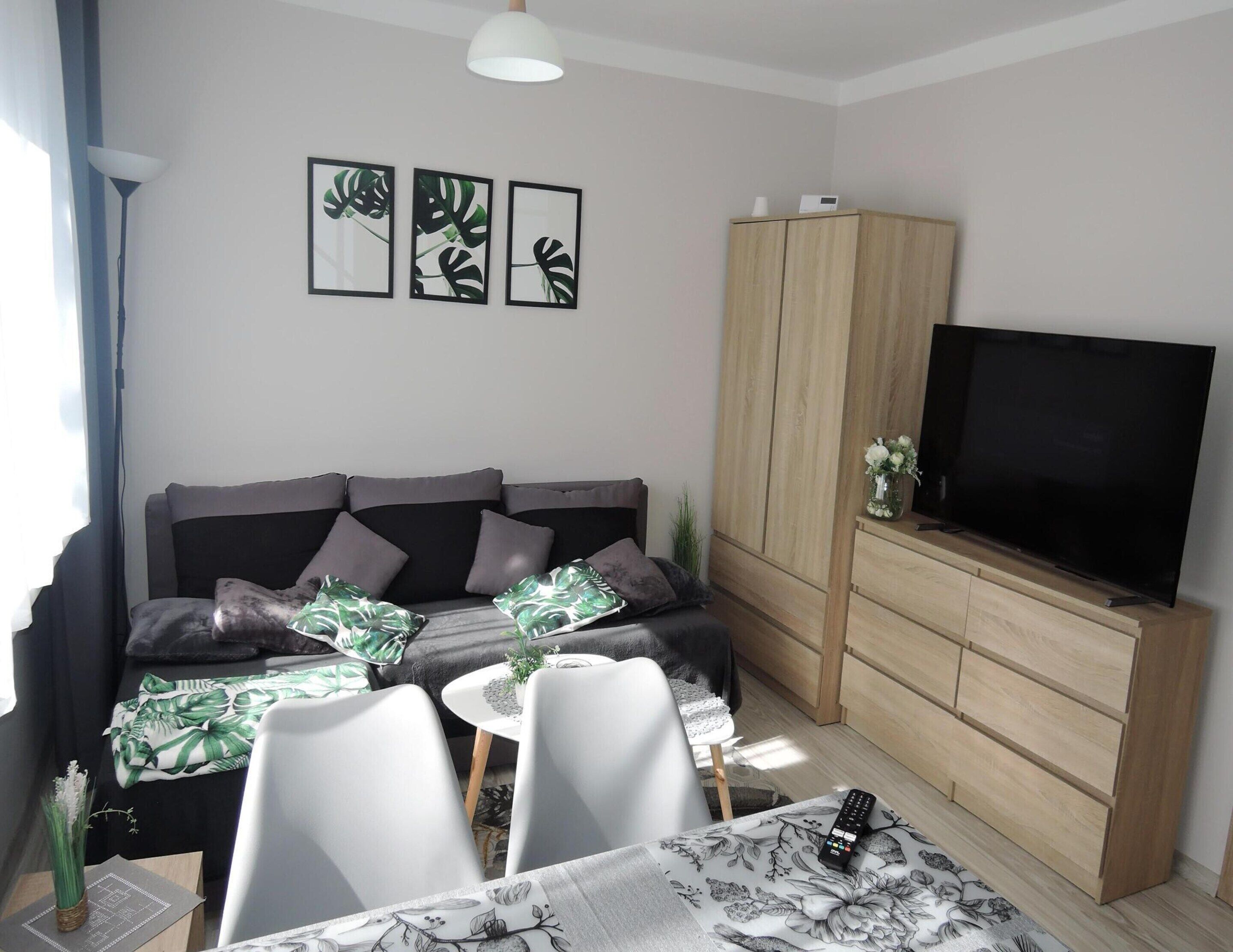 Apartment | Dining