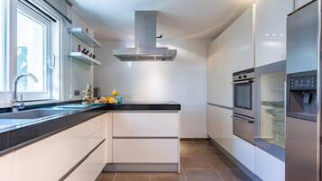 Villa | Private kitchen
