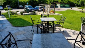 Terrace/patio - Wolfsburg Sandkamp Hotel by Belvilla (Wolfsburg)
