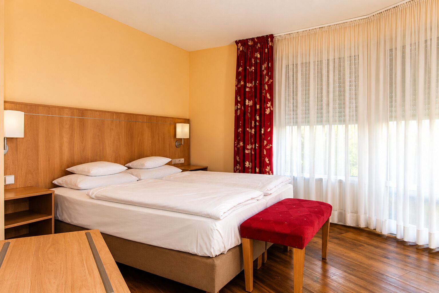 Standard Triple Room | Soundproofing, WiFi (free), bed sheets