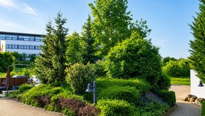 Garden - Wolfsburg Sandkamp Hotel by Belvilla (Wolfsburg)