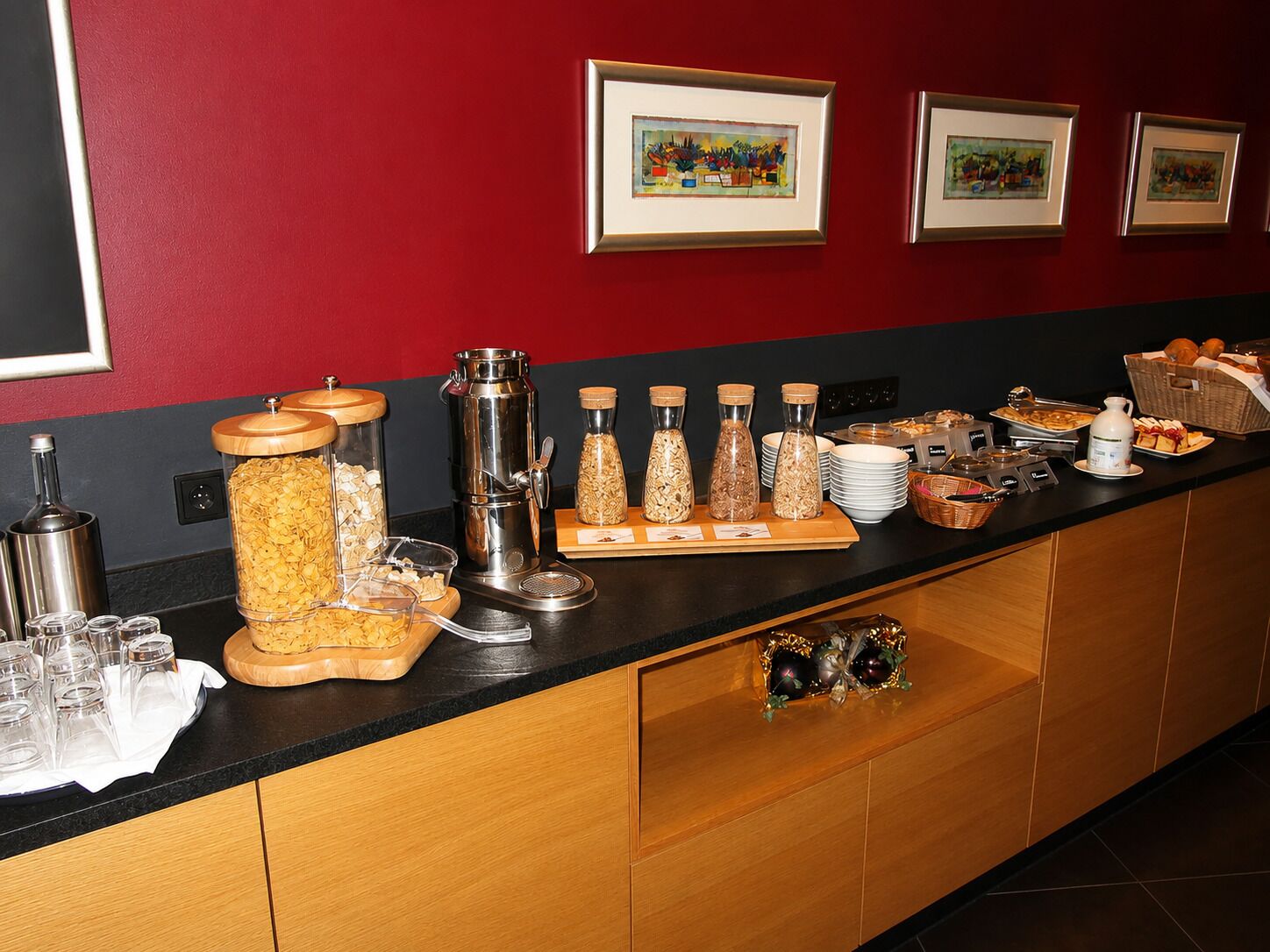 Desayuno buffet todos los días (con cargo) 