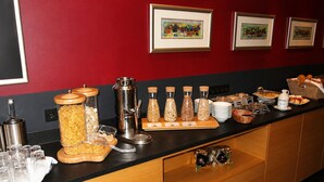 Daily buffet breakfast for a fee - Wolfsburg Sandkamp Hotel by Belvilla (Wolfsburg)