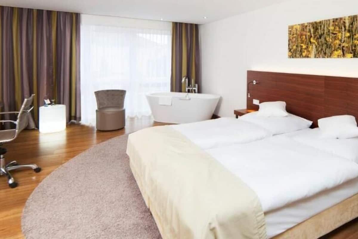 Standard Double Room | Soundproofing, free WiFi