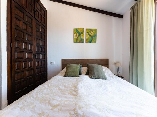 Faro's Sun Beach & More in Almunecar