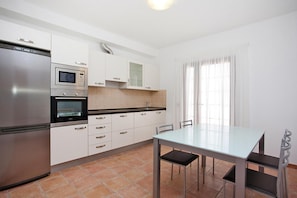 Oven, electric kettle, toaster - 4 Star Holiday Home in La Oliva (La Oliva)