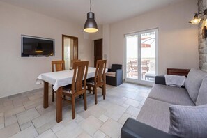 Dining - Stone House in Petrcane Near the Sea (Zadar)
