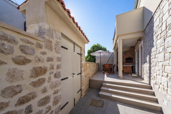 House | Exterior