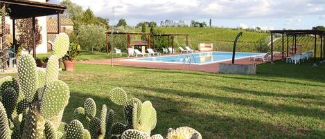 Apartment | Pool | Outdoor pool