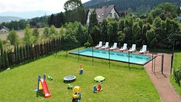 House | Pool