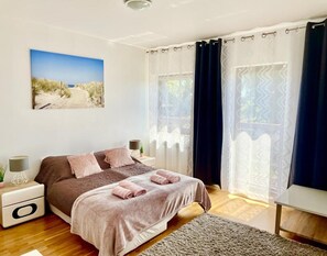 Lägenhet | 3 sovrum, unika möbler och sängkläder