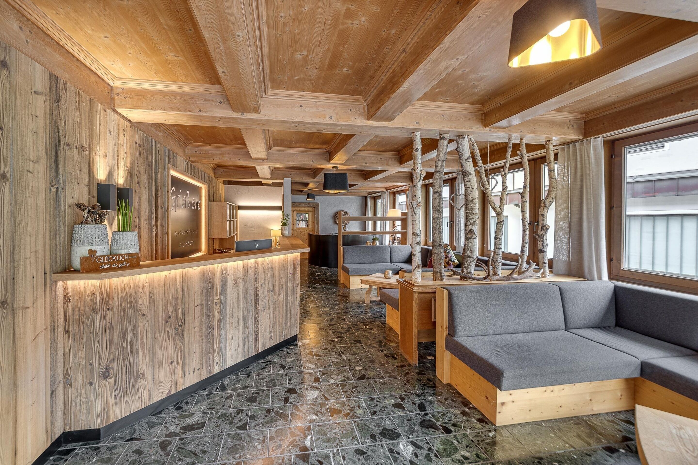 Apartment | Reception