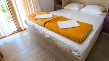 Apartment | 2 bedrooms, iron/ironing board