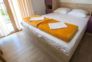 2 bedrooms, iron/ironing board - Apartment in Starigrad With Terrace (Starigrad)