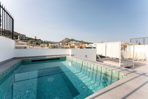 House | Pool | Indoor pool, outdoor pool - Spacious Holiday Home in Malaga With Pool (Málaga)