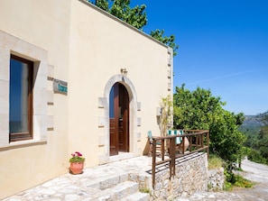 House | Reception