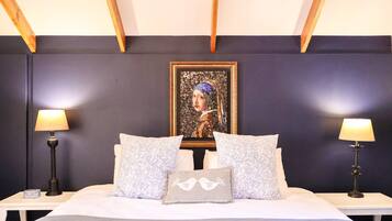 Deluxe Studio, Garden View | Blackout curtains, iron/ironing board, free WiFi