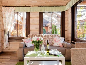 House | Living room - Comfortable Apartment, 2 Bedrooms, Terrace (Ustronie Morskie)