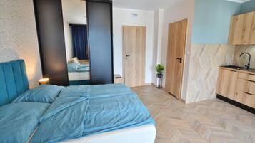 Apartment | 1 bedroom, iron/ironing board, bed sheets