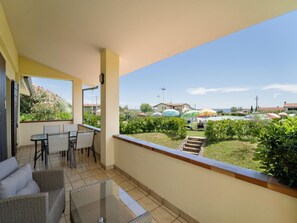 Apartment | View from property - Residence Primera, Moniga del Garda (Moniga del Garda)