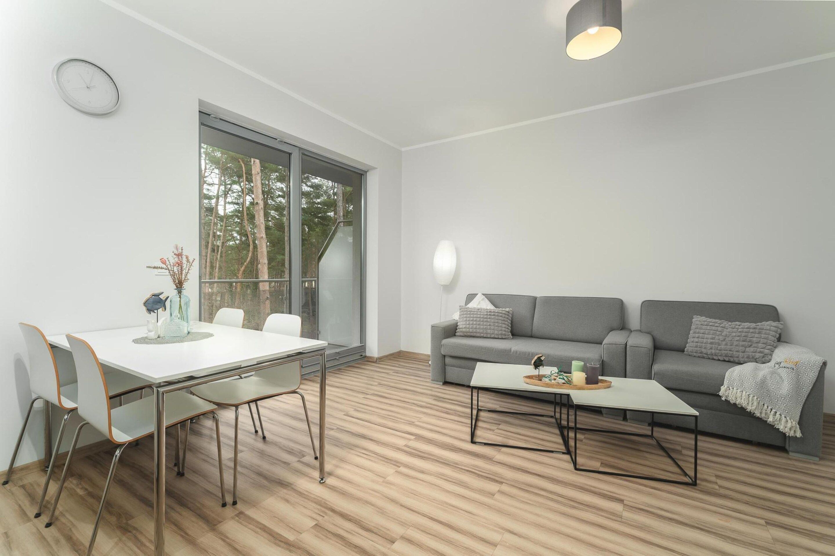 Apartment | Dining