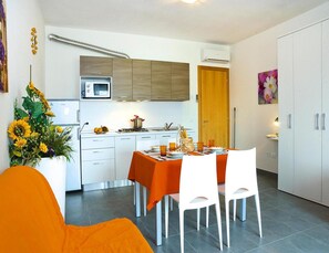 Apartment | Private kitchen - Holiday Flat Galeria Gran Mado in Caorle (Caorle)