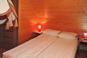 House | 3 bedrooms, bed sheets