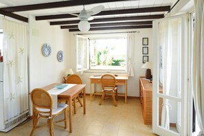House | Dining - Holiday Home, Plemmirio (Syracuse)