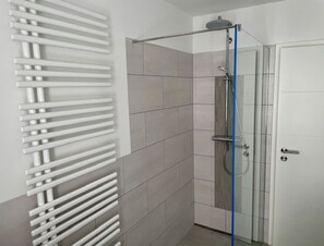 Apartment | Badezimmer | Handtücher