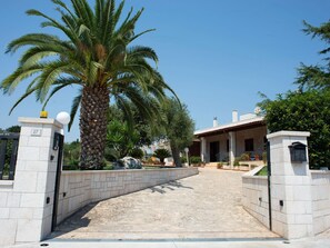 House | Exterior