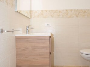 House | Bathroom