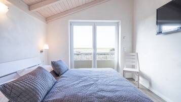 House | 3 bedrooms, individually furnished, iron/ironing board