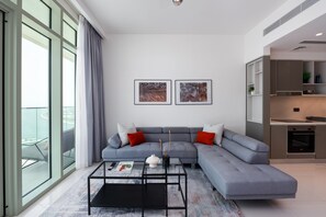 Apartment | 2 bedrooms - Elegant 2BR Emaar Beachfront Retreat (Dubai)