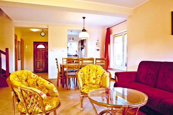 House | Dining