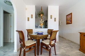 Rumah | Tempat makan