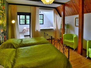 Villa - Holiday Villa With Fireplace and Private Garden (gmina Polanów)