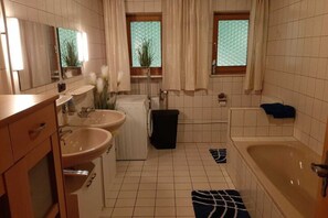 Apartment | Bathroom - Ferienwohnung in Viechtach (Viechtach)