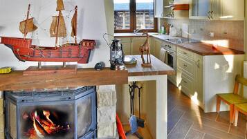 Casa | Cocina privada | Tetera eléctrica, tostadora y periquera