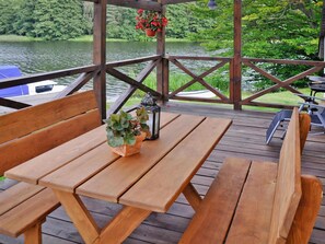 House | Dining - Holiday Home on the Lake Shore, Boat Included (gmina Manowo)