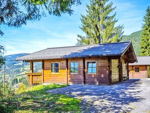 House | Exterior - Chalet in Eben With Panoramic Mountain Views (Eben im Pongau)