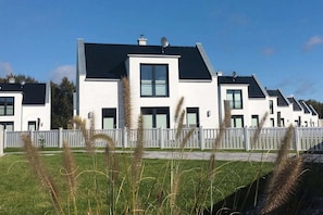 Exterior - Ferienhaus mit Meerblick und Terrasse (Peenemünde)