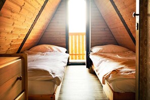 Nhà | 2 phòng ngủ, trang bị nội thất với thiết kế riêng biệt
