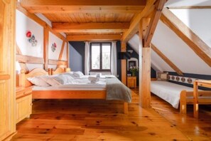 Villa - Large Holiday Villa With Garden, 6 Bedrooms (Łobez)