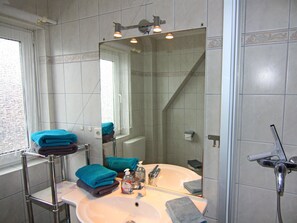 Apartment | Bathroom | Towels - Wohnung Stapel in Busum (Büsum)