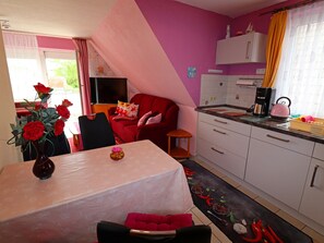 Apartment | Eigene Küche | Hochstuhl
