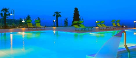 Apartment | Pool